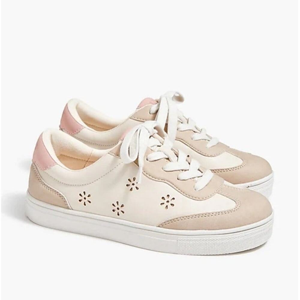 Crewcuts Sneakers GIRLS 12 White Pink Perforated Flower Low Top Preppy Coquette